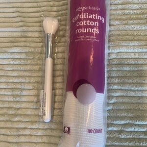 Amazon Basics Exfoliating Cotton Rounds and Epsy highlighter brush